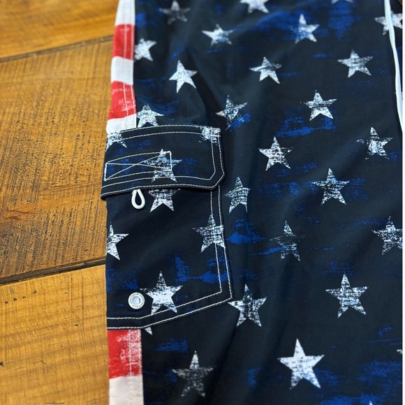 NEW American Eagle Outfitters American Flag USA Board Swimming Trunks L - Picture 3 of 9